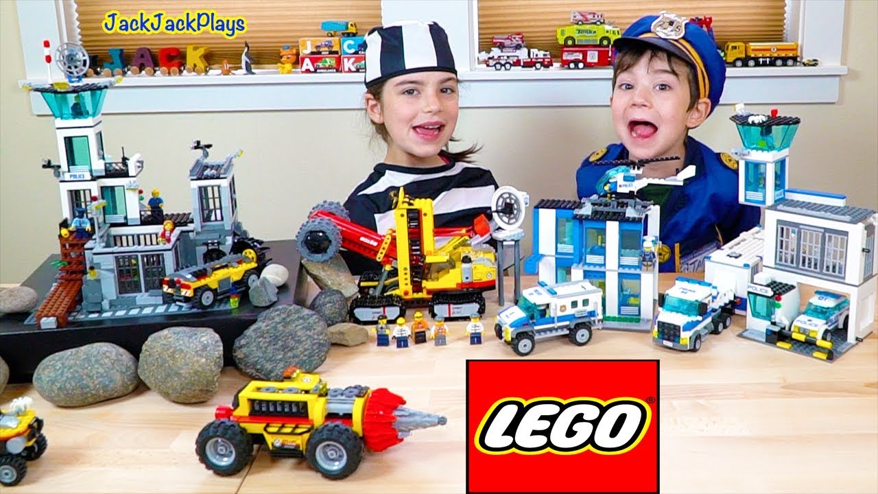 jack jack plays lego