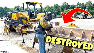 Loggers DESTROY John Deere Dozer Blade...Gonna Be Expensive!