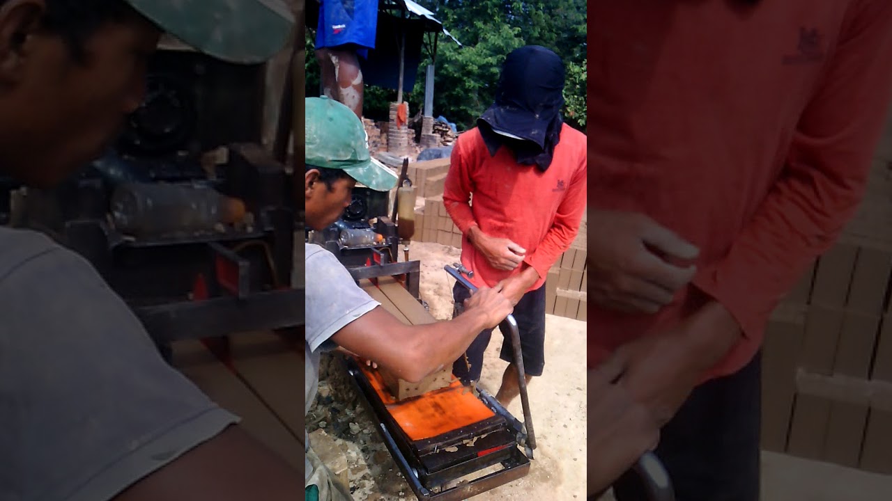 Pembuatan bata bolong sehari bs produksi 15rb YouTube