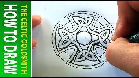 How to Draw Celtic Patterns 46 -  Celtic Cross with Triskeles - Leeds 4of5