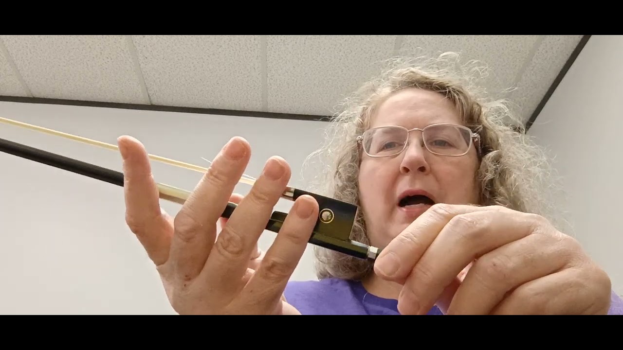 How to hold the violin bow - YouTube