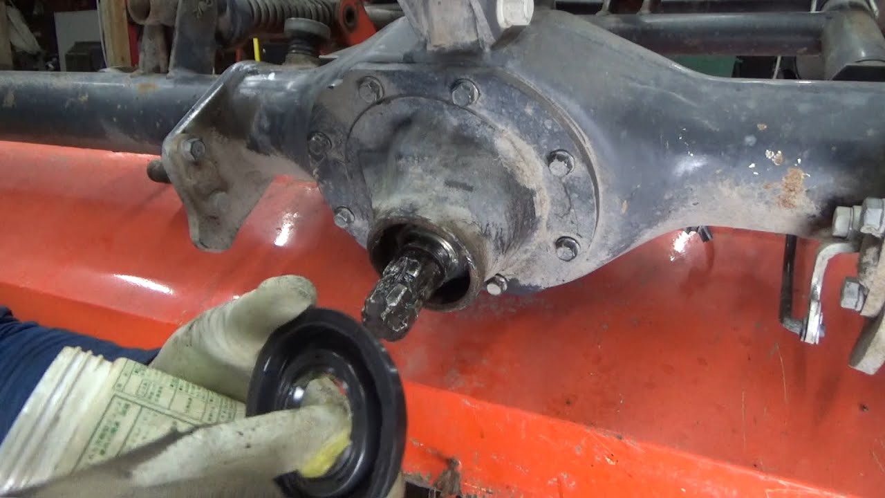 ロータリーを整備してみた（PTO軸オイルシール交換編）