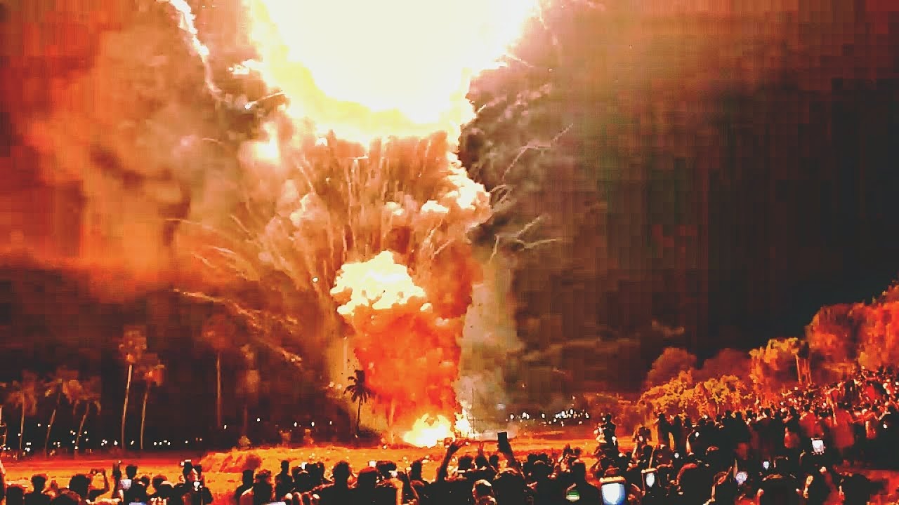 Nenmara Vallangi Vela 2019 | Nenmara Desham Vedikettu