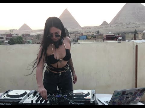 Anely Kiyaro Live dj stream from Giza pyramids Egypt Ethnic Progressive house Melodic techno