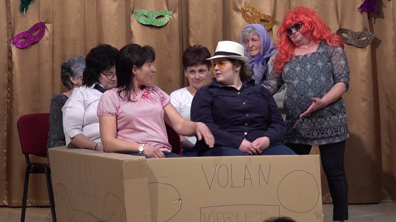 Nőegylet Farsang: A buszon