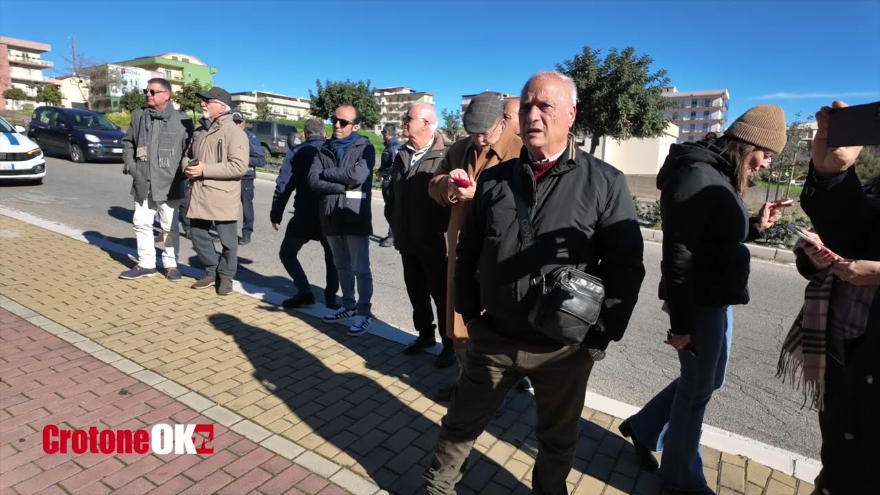 Crotone   Il Muro dei Proverbi