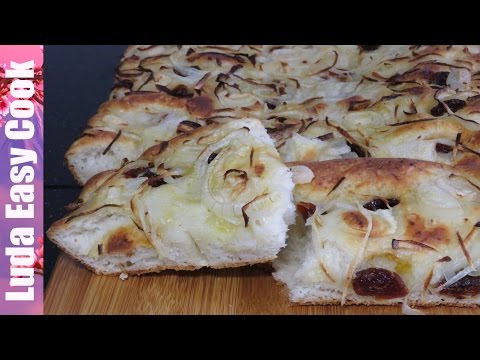 Video: Focaccia Sa Belim Lukom I Sirom