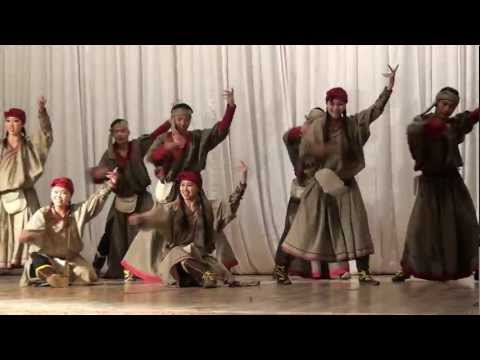 Видео: Монгос бүжиг