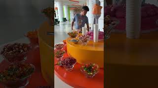 ЛайкМаша в отеле Спанч Боба! Подписывайся! ставь лайк!