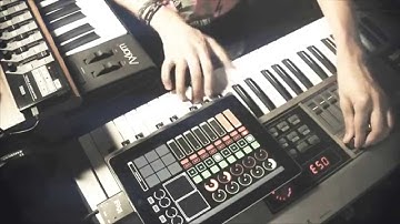 Helicalin & Ruslan Akhmetshin - Rolling Buzz