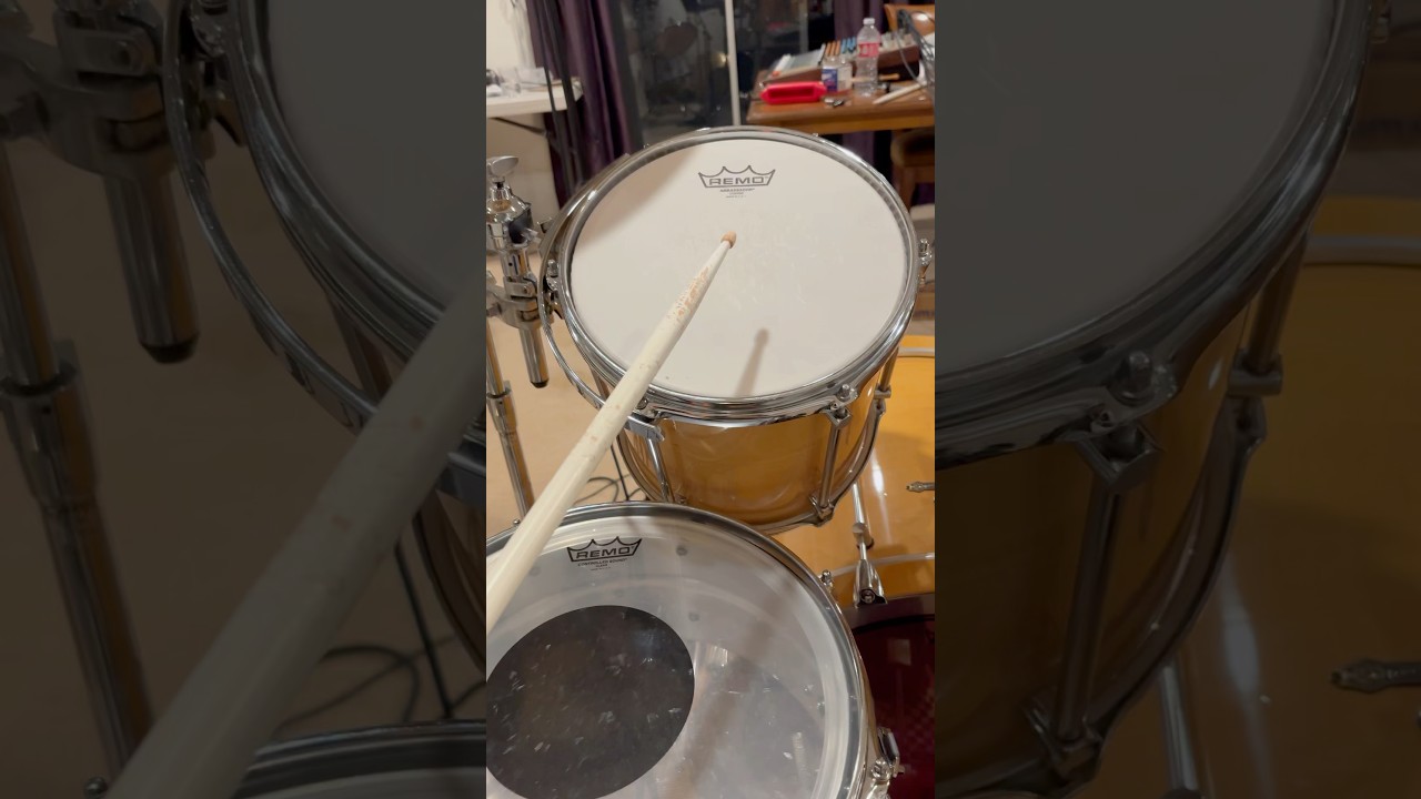 Noble and Cooley Studio Classics (Keller) from 1995 with a Dunnett Model 2N Aluminum 14x6.5