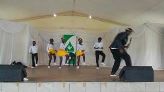 Dlula Bemmemeze- Aklaleki Backing Track Performance