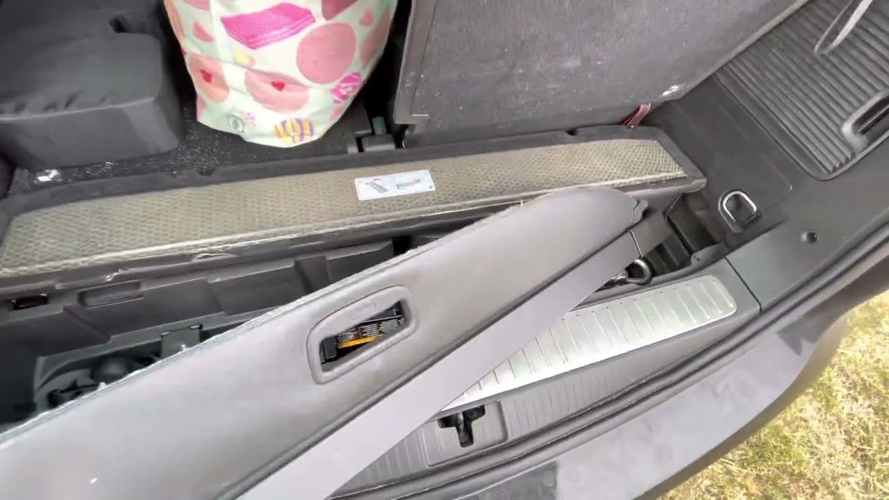 Zafira Tourer Boot Cover Storage