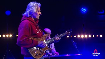 John McLaughlin: Straight No Chaser (Thelonious Monk)