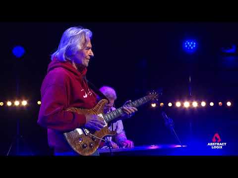 John McLaughlin: Straight No Chaser (Thelonious Monk)