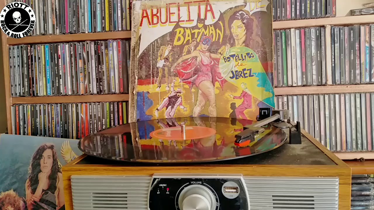 Abuelita De Batman - Botellita De Jerez [Audio LP] - YouTube