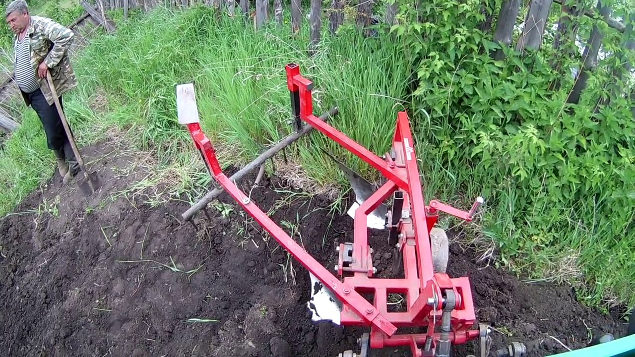 Пахота 2020г самодельным  трактором и плугом.