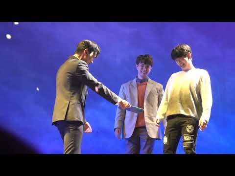 [4K] 230527 연극 나쁜자석 밤공 커튼콜 (김찰리F.)