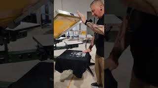 Screenprinting 90lpi High Resolution on a manual press