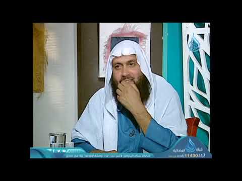 هل يجب على الأخ الملتزم ان يساعد أخا له متعرج ماديا ام يمتنع عنه