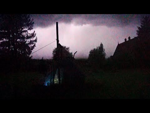 Gewitter im Zelt I Bett im Freien