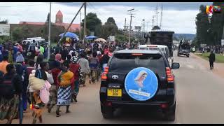 Mwili Wa Hayati Askofu Maluma Wapokelewa Kishujaa Njombemaelfu Waandamana Barabarani