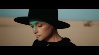 Vignette de la vidéo "Goldfrapp - Everything Is Never Enough (Official Video)"