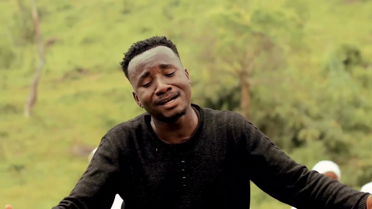 #Ombe_Abwecile_musa Kampe Samuel video official