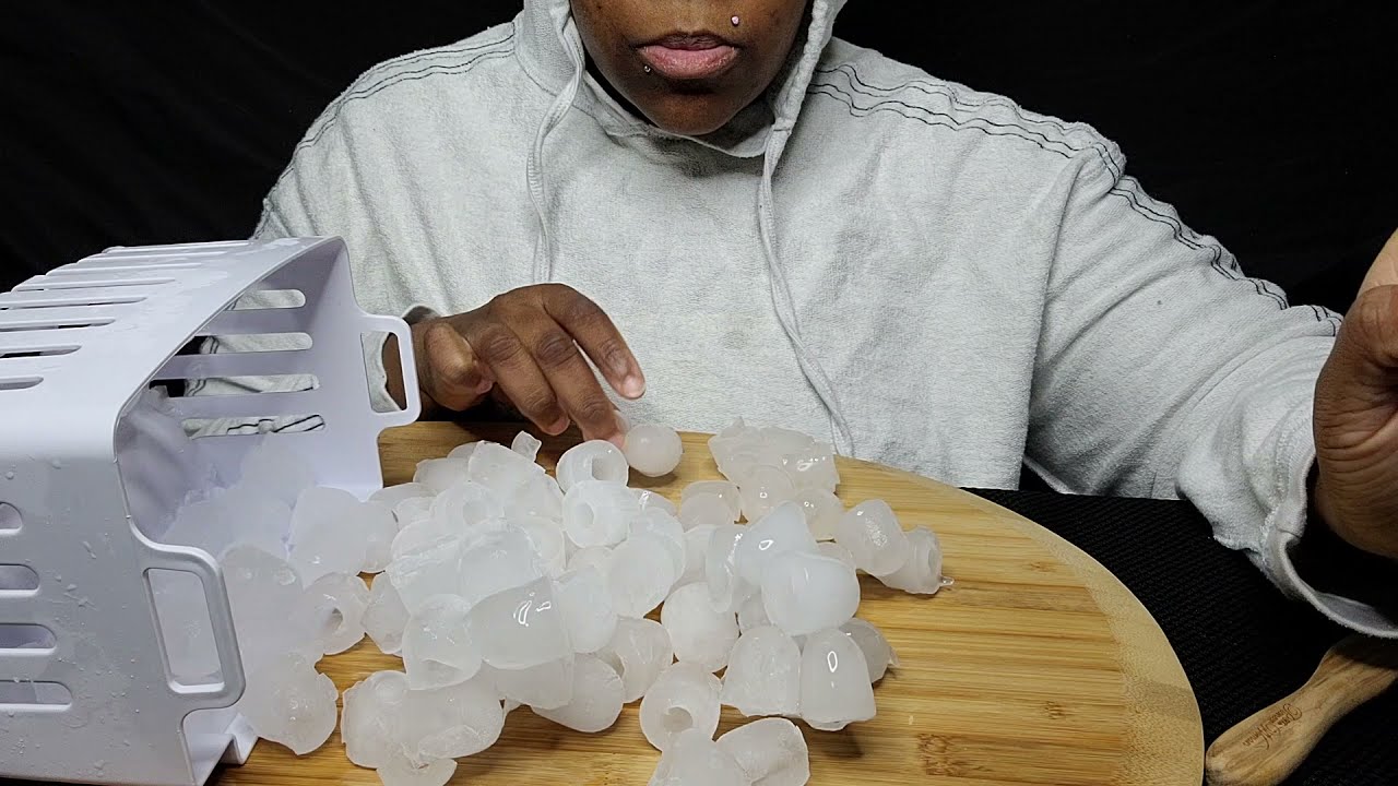 BASKET OF IGLOO ICE EATING #iceeating #asmr #asmrice