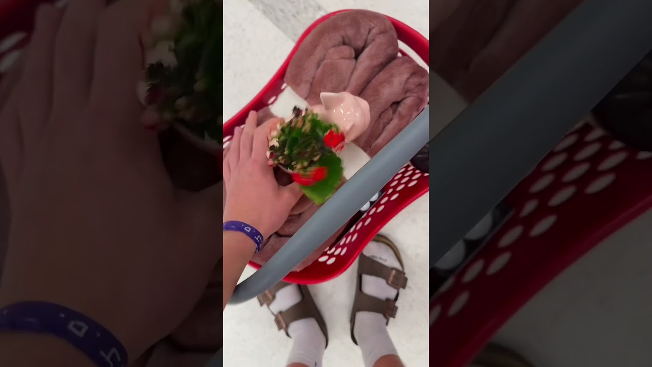 Making a Valentine Basket for my GF!