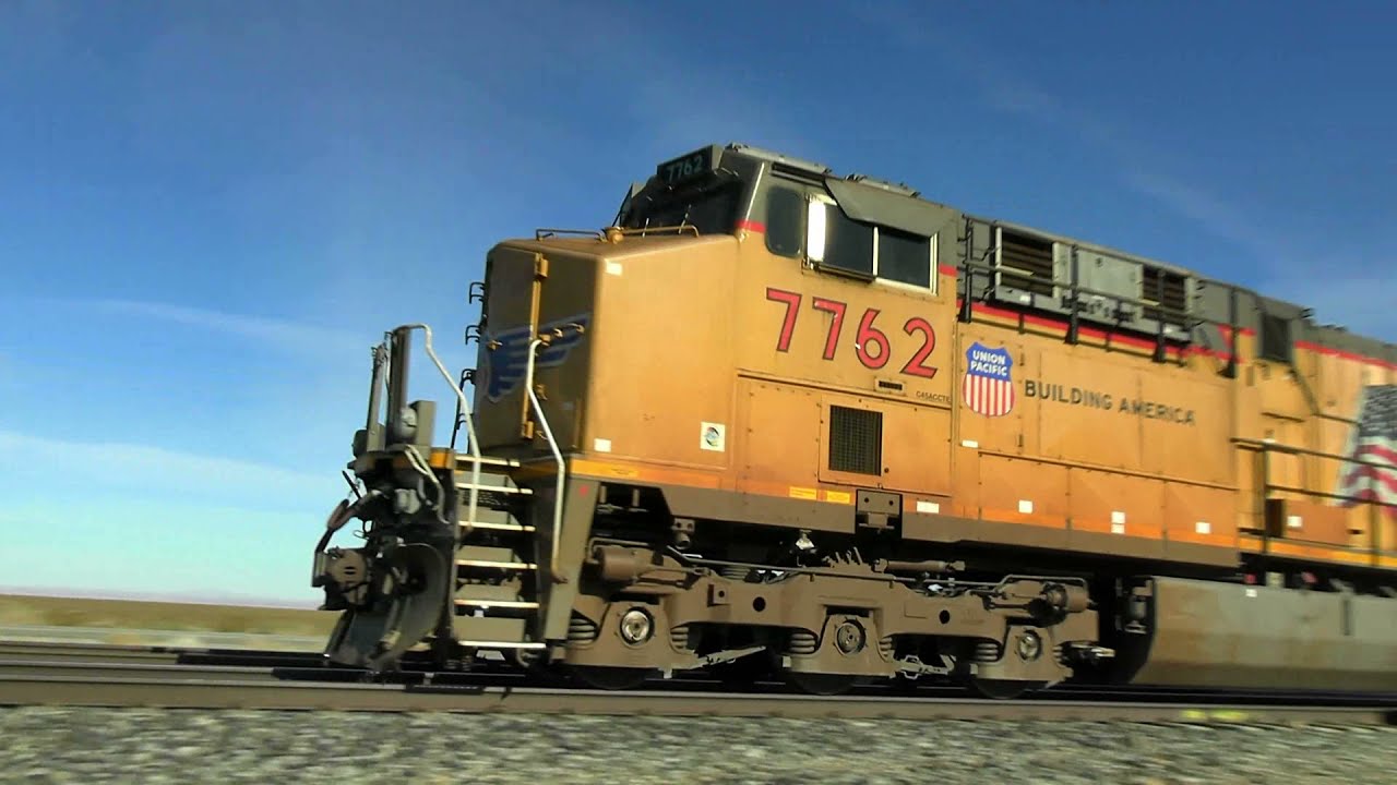 Union Pacific freight train Mojave, California YouTube