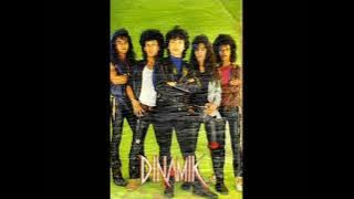 Dinamik di halaman dewi