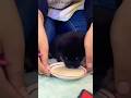 【豆柴犬】初めての離乳食を可愛く食べる子犬ちゃん😋🤤