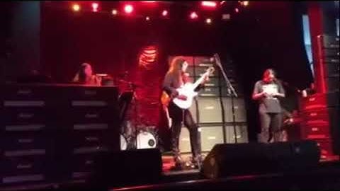 Yngwie Malmsteen plays Al Di Meola
