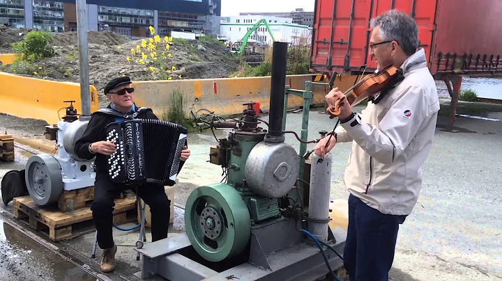 Concert on the dock