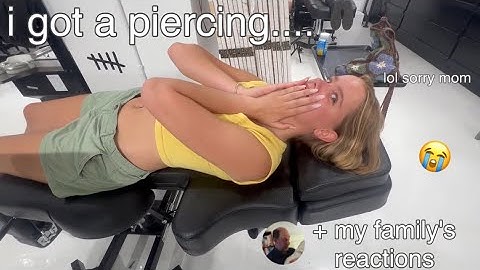 GETTING A BELLY BUTTON PIERCING *an impulsive vlog lol*
