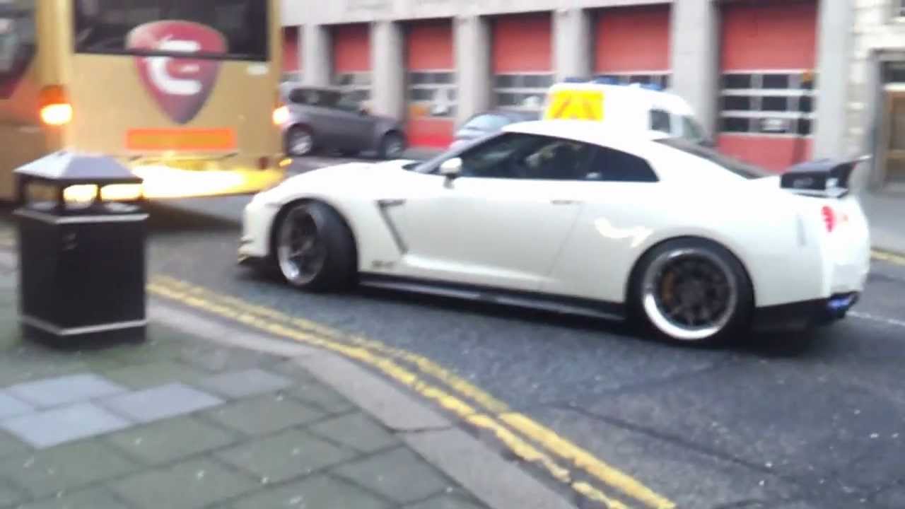 GTR R35 spotted in a quiet town in Newcastle - YouTube