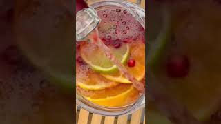 Rosé Sangria is the perfect summer drink 🥂 screenshot 1