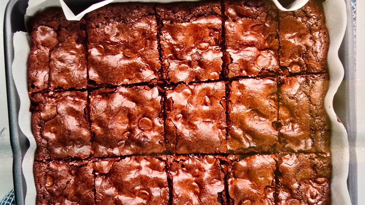 How to make the best fudge brownies from scratch #baking #brownies  #worldwide 