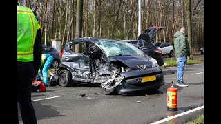 2023-03-25 Automobilist zwaargewond na aanrijding Reeshofweg in Tilburg