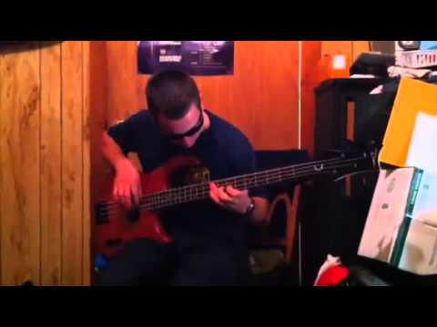 dean-edge-09-bass-guitar