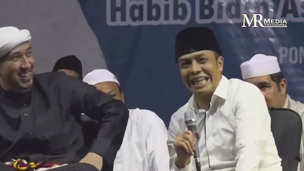 GUS KAUTSAR Roasting IBU TITIEK SOEHARTO Depan HABIB BIDIN #zahirmania