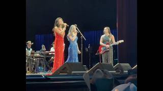 Kali Rose  - How Great Thou Art (Live at the Grand Ole Opry) ft. Dennis Agajanian
