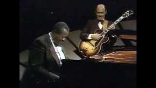Video thumbnail of "Oscar Peterson and Joe Pass: Unbridled excellence!"