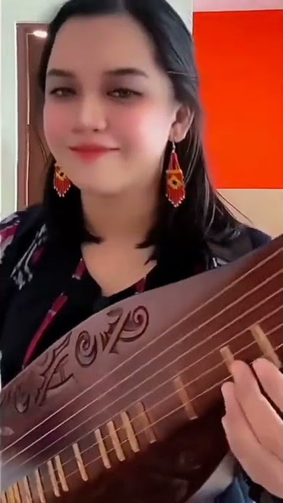 Linting Daun cover Sape' Ayuan Prawida