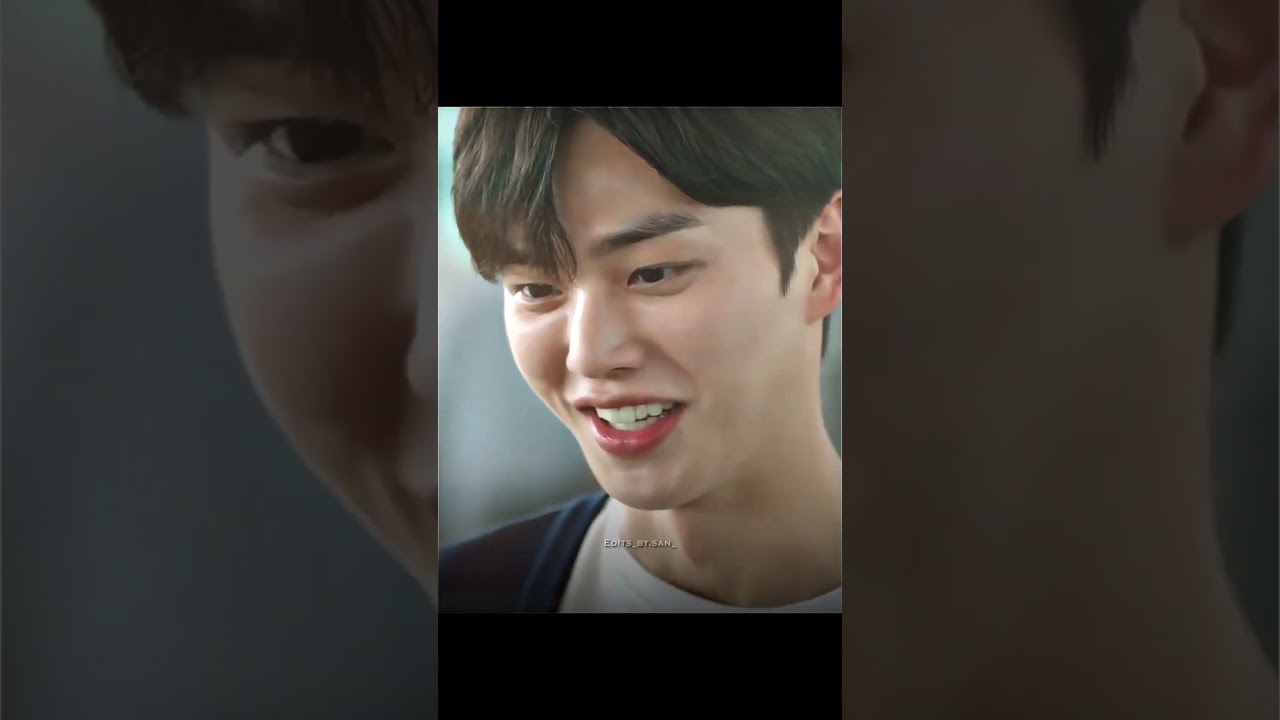 Смотреть «Han So Hee is so lucky Bro» на YouTube Смотреть «Han So Hee is so lucky Bro» на YouTube