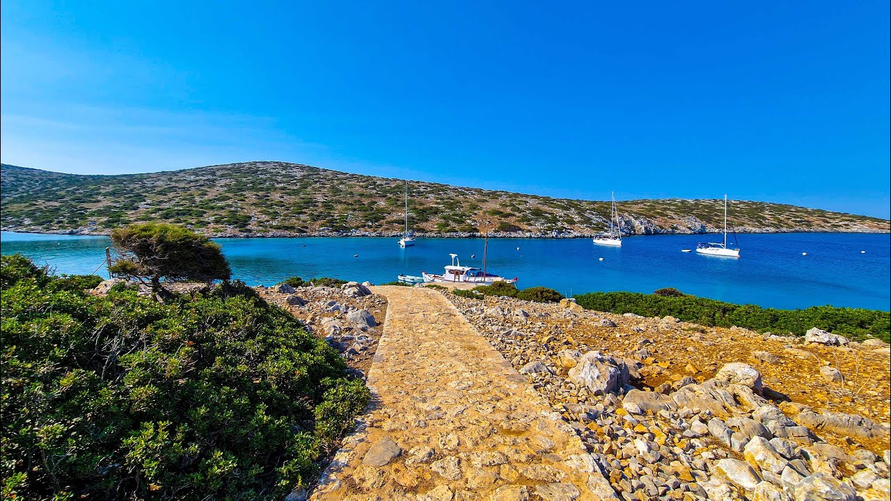 Λέβιθα, το νησί-ησυχαστήριο του Αιγαίου με τους 3 μόνιμους κατοίκους και τον υπέροχο οικισμό