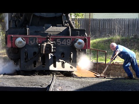 Maldon Railway Station - A very busy branch line terminus and turntable - Australian Trains