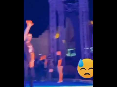 لحظة خروج ديدين كلاش من حفل