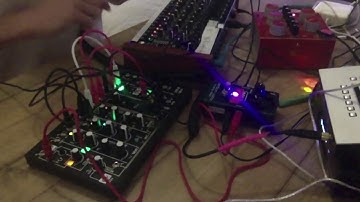 MFB Tanzbär & Make Noise 0-Coast Techno Jam